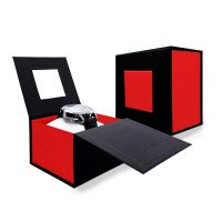 Подарункова картонна коробочка для годинника чорно-червона