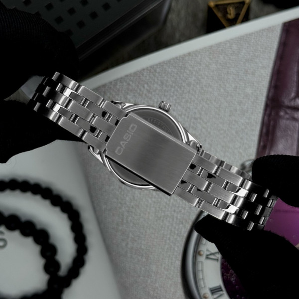 Жіночий годинник Casio LTP-1335D-1A фото 9