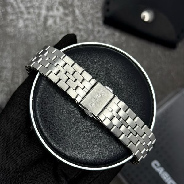 Чоловічий годинник Casio MTP-B146D-7A фото 8