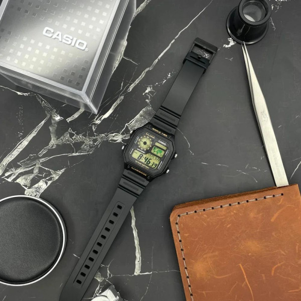 Чоловічий годинник Casio AE-1200WH-1B фото 6