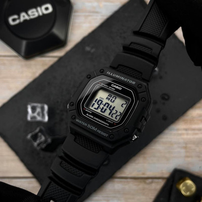 Casio W-218H-1A