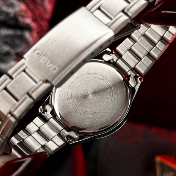 Жіночий годинник Casio LTP-V005D-1B фото 8