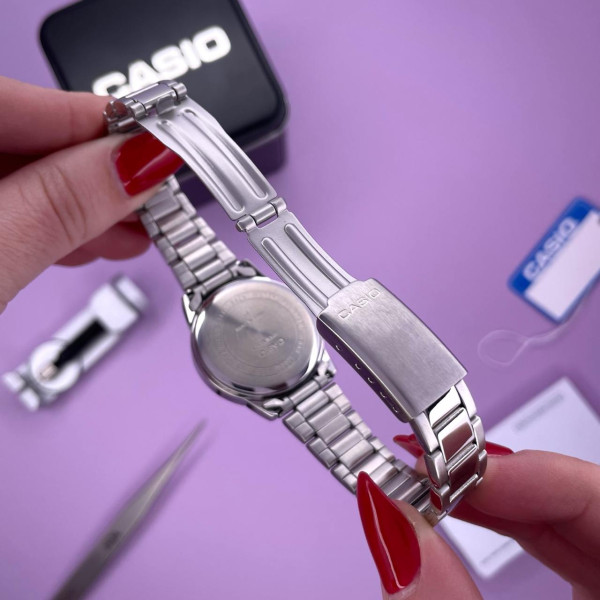 Жіночий годинник Casio LTP-1303D-4A фото 10