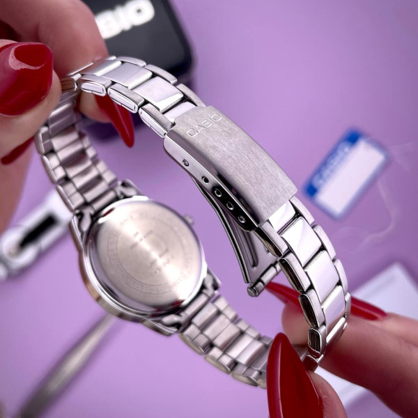 Жіночий годинник Casio LTP-1303D-4A фото 11