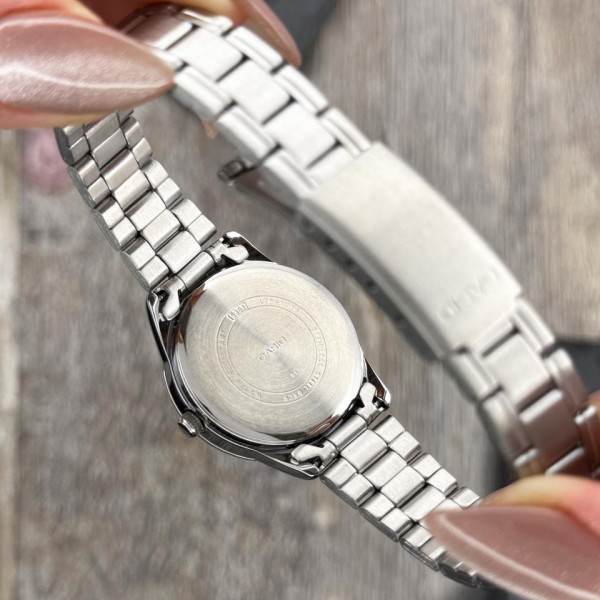 Жіночий годинник Casio LTP-V005D-4B2 фото 9