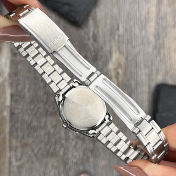 Жіночий годинник Casio LTP-V005D-4B2 фото 10