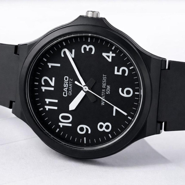 Мужские часы Casio MW-240-1B фото 6