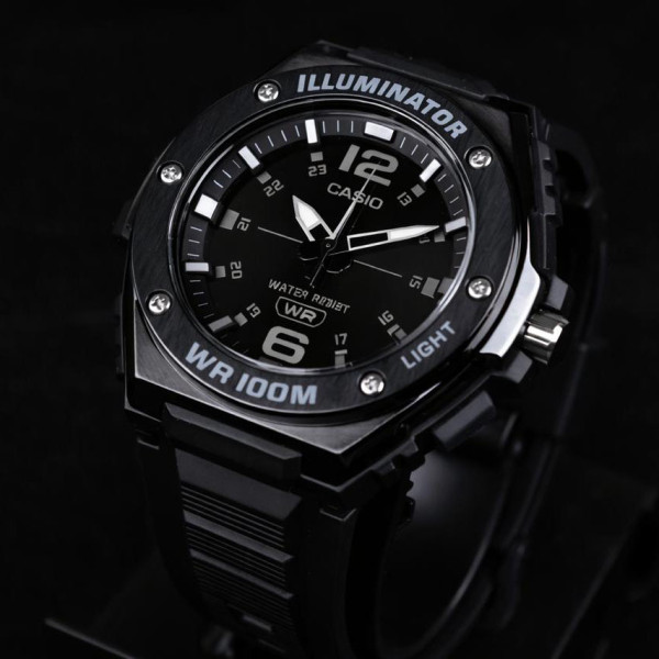 Чоловічий годинник Casio MWA-100HB-1A фото 4