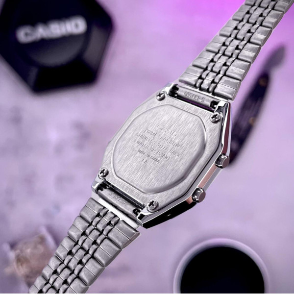 Жіночий годинник Casio LA680WA-1B фото 5