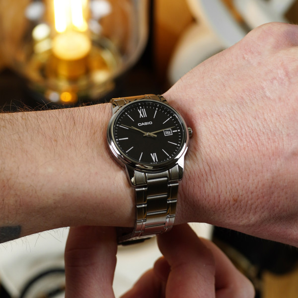 Чоловічий годинник Casio MTP-V002D-1B3 фото 6