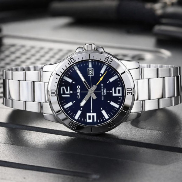 Чоловічий годинник Casio MTP-VD01D-2B фото 3