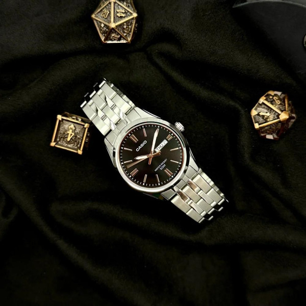 Чоловічий годинник Casio MTP-1335D-1A2 фото 6