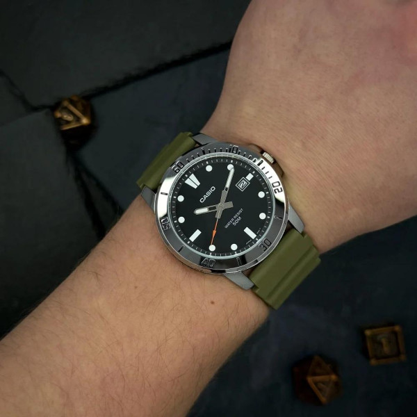 Чоловічий годинник Casio MTP-VD01-3E фото 3