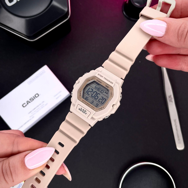 Женские часы Casio LWS-2200H-4A фото 7