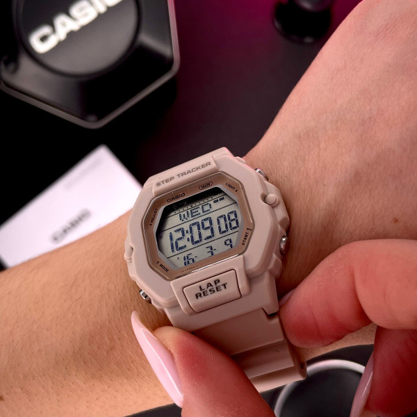 Женские часы Casio LWS-2200H-4A фото 5