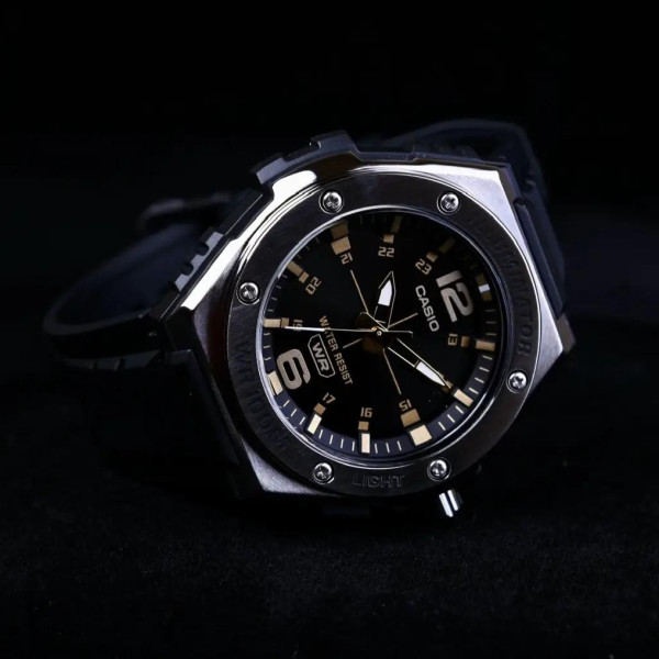 Мужские часы Casio MWA-100H-1A2 фото 4