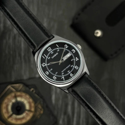 Чоловічий годинник Casio MTP-V006L-1B2