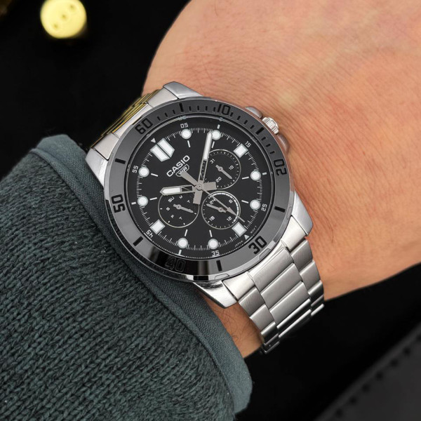 Чоловічий годинник Casio MTP-VD300D-1E фото 6