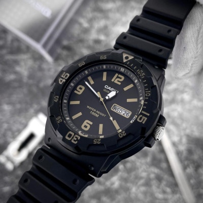 Чоловічий годинник Casio MRW-200H-1B3