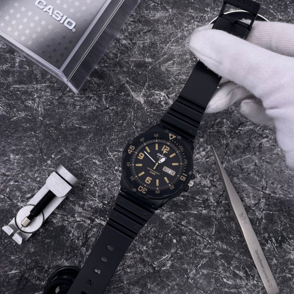 Чоловічий годинник Casio MRW-200H-1B3 фото 6