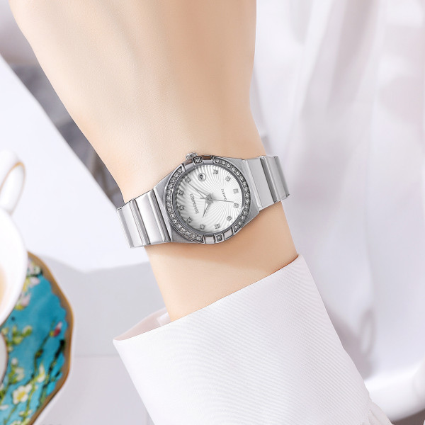 Жіночий класичний годинник Skmei 2342SI Silver фото 4