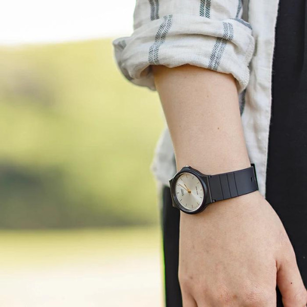 Наручний годинник Casio MQ-24-9E фото 4