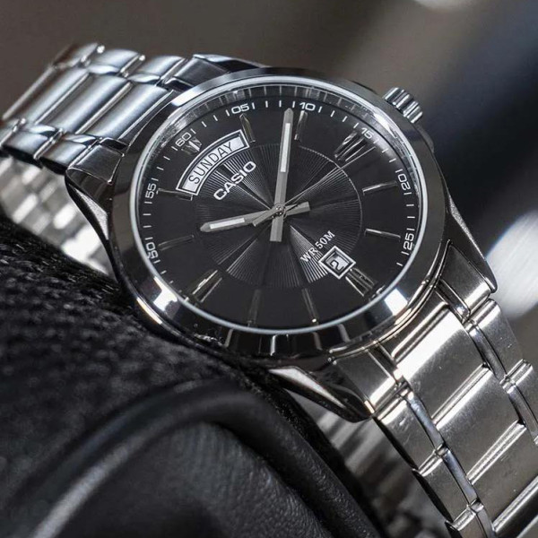 Чоловічий годинник Casio MTP-1381D-8A фото 5