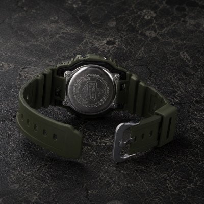 Чоловічий годинник Casio G-SHOCK DW-5610UU-3