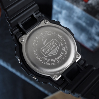 Мужские часы Casio G-SHOCK DW-5600UBB-1E