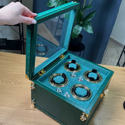 Коробка для чотирьох годинників з автопідзаводом зелена