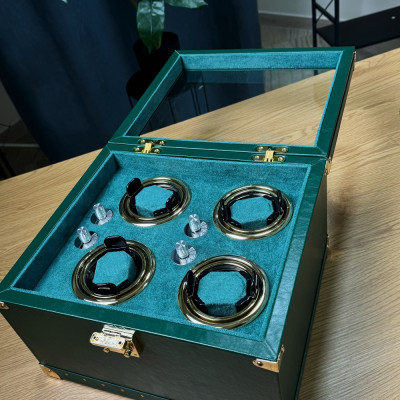 Коробка для чотирьох годинників з автопідзаводом зелена