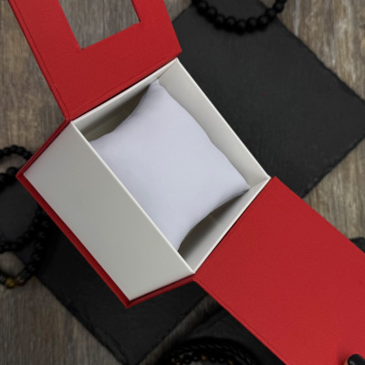 Подарункова картонна коробочка для годинника червоно-біла