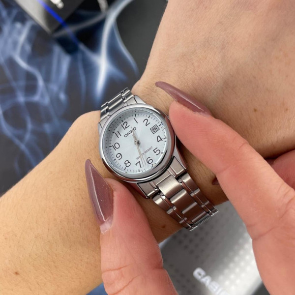 Жіночий годинник Casio LTP-V002D-2B фото 3