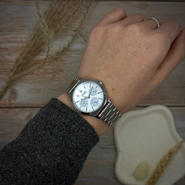 Женские часы Casio LTP-V300D-2A фото 6