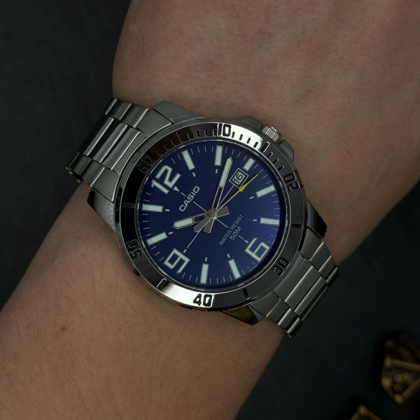 Чоловічий годинник Casio MTP-VD01D-2B фото 3