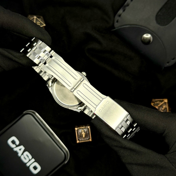 Чоловічий годинник Casio MTP-1335D-1A2 фото 9