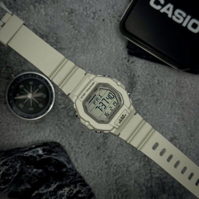 Casio LWS-2200H-8A