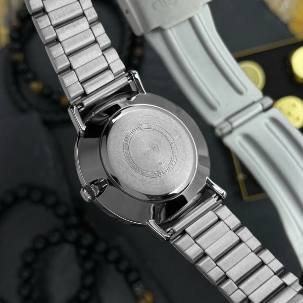 Чоловічий годинник Casio MTP-VT01D-1B фото 9