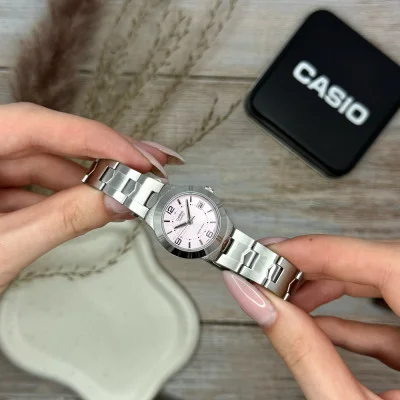 Жіночий годинник Casio LTP-1241D-4A