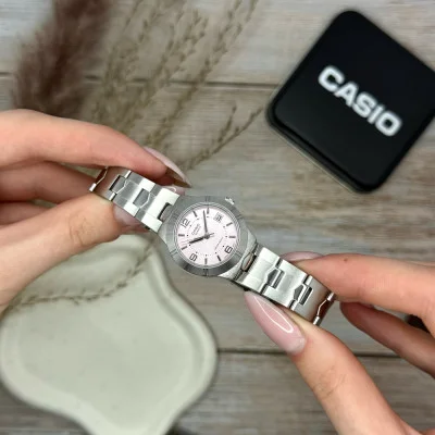 Жіночий годинник Casio LTP-1241D-4A