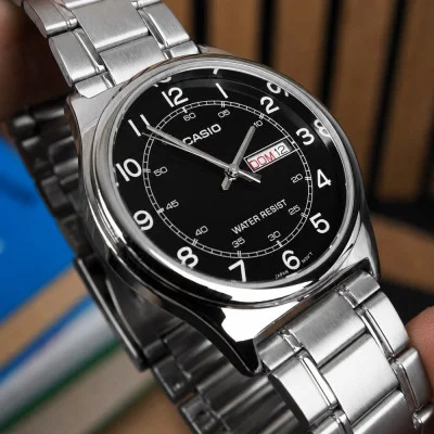 Чоловічий годинник Casio MTP-V006D-1B2