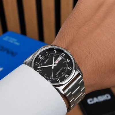 Чоловічий годинник Casio MTP-V006D-1B2