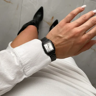 Жіночий годинник Skmei 2237BKSI Black-Silver