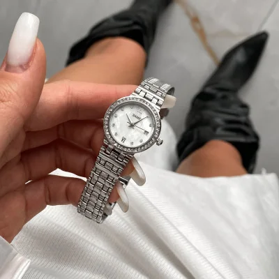Жіночий годинник Skmei Q030SI Silver