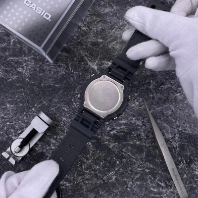 Чоловічий годинник Casio MWD-110H-8B