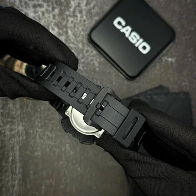 Чоловічий годинник Casio AQ-S810W-1A2