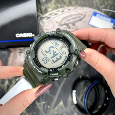 Чоловічий годинник Casio AE-1500WHX-3A