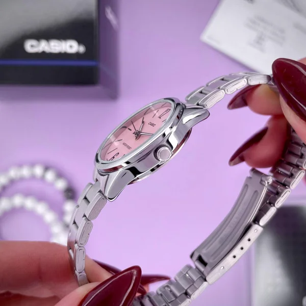 Жіночий годинник Casio LTP-V005D-4B фото 8
