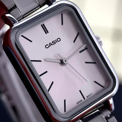 Жіночий годинник Casio LTP-V009D-4E