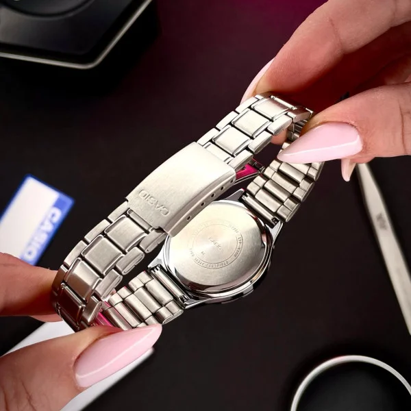 Жіночий годинник Casio LTP-V300D-4A фото 5